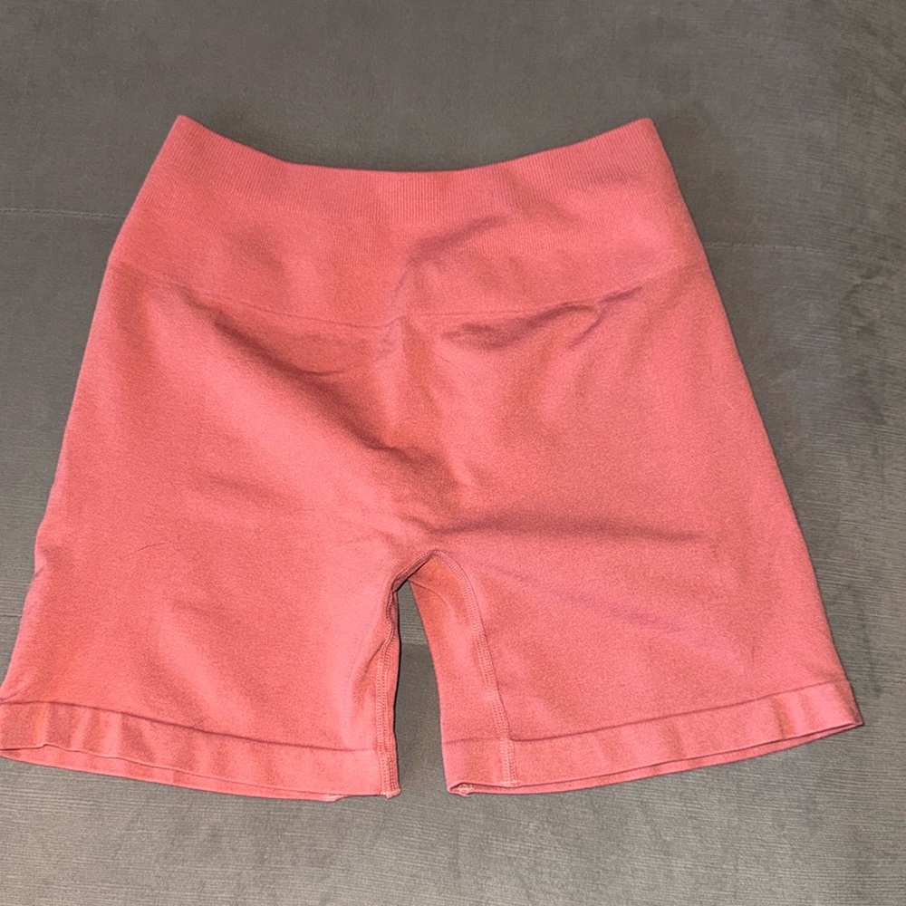 Women’s workout shorts with scrunch size small
